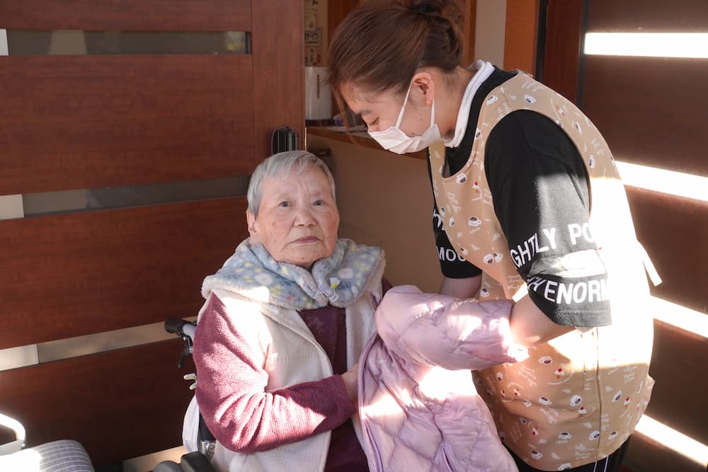 上着やマフラーでしっかり防寒