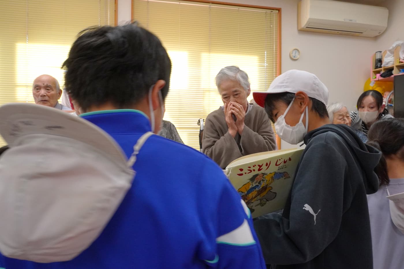 ドキドキして、思わず口を覆います。